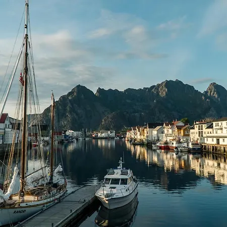 Live Lofoten 3*