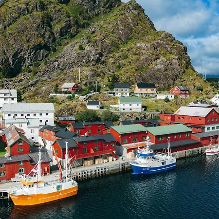 Hotel Live Lofoten 3*
