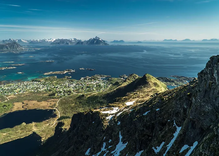 Live Lofoten Hotell 3*
