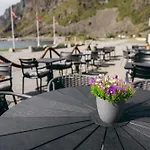 Live Lofoten 3*