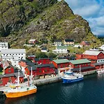 Ξενοδοχείο Live Lofoten 3*