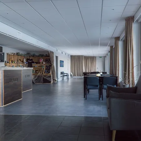 Live Lofoten Hotell 3*